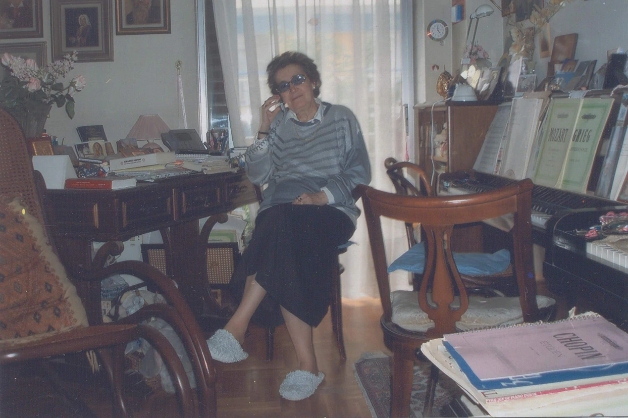 Στον προσωπικό της χώρο